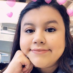 Meet your Posher, Adriana